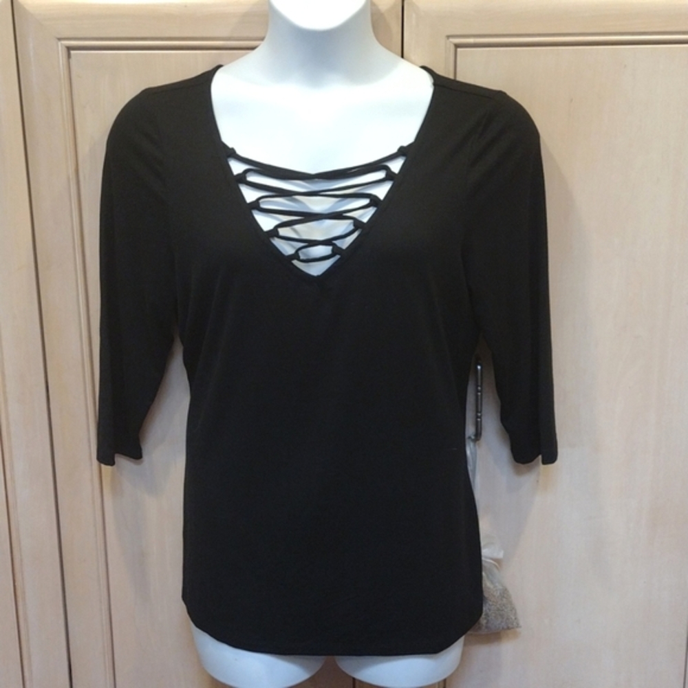 🖤Torrid Black Lace Up Top - Picture 1 of 6